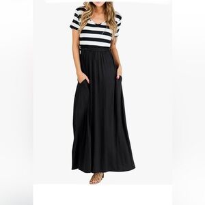 Striped Black and White Maxi Dress XL with pockets!